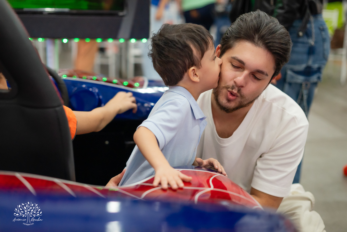 Inácio - aniversário infantil - 4 anos - festa de criança - fotografia de aniversário - fotos espontâneas - fotógrafo de eventos - fotografia infantil - Bluey - memórias afetivas - festa em família - Antonio Rocha Fotografias - Pelotas – Loly Pop