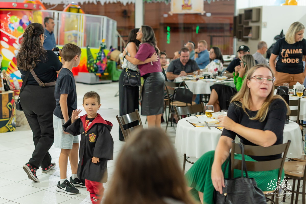 aniversário-infantil - festa-em-dose-dupla - Sofia-e-Pedro - fotógrafo-de-crianças - fotografia-de-aniversário - ensaio-infantil - tema-Harry-Potter - memórias-da-infância - fotógrafo-Antonio-Rocha - fotografia-com-amor - Hermione-Harry-Potter - Pelotas