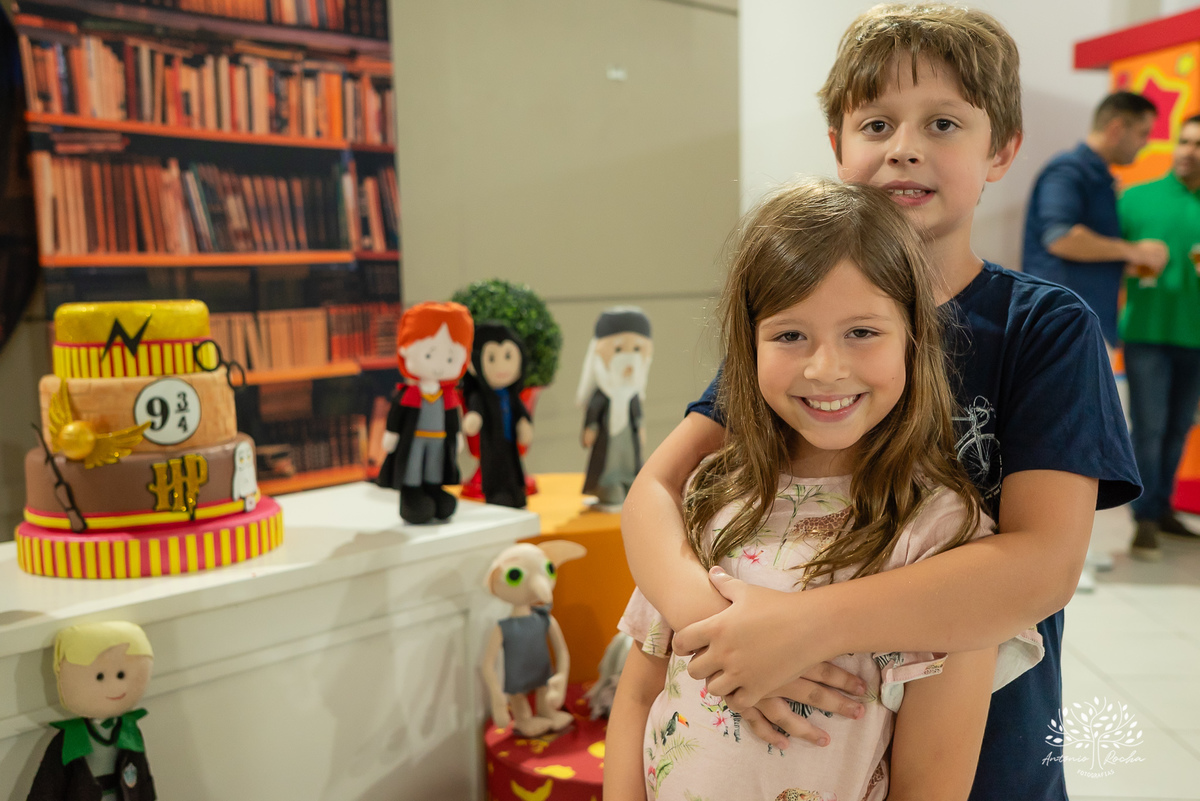 aniversário-infantil - festa-em-dose-dupla - Sofia-e-Pedro - fotógrafo-de-crianças - fotografia-de-aniversário - ensaio-infantil - tema-Harry-Potter - memórias-da-infância - fotógrafo-Antonio-Rocha - fotografia-com-amor - Hermione-Harry-Potter - Pelotas