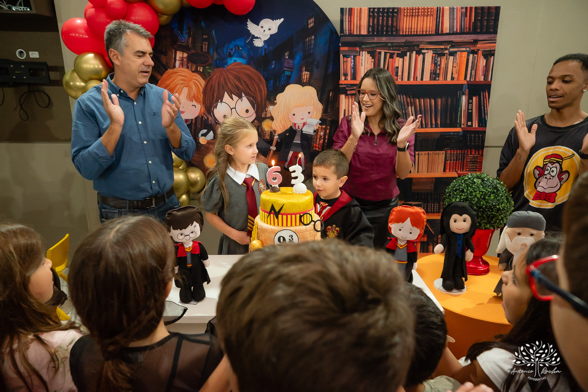 aniversário-infantil - festa-em-dose-dupla - Sofia-e-Pedro - fotógrafo-de-crianças - fotografia-de-aniversário - ensaio-infantil - tema-Harry-Potter - memórias-da-infância - fotógrafo-Antonio-Rocha - fotografia-com-amor - Hermione-Harry-Potter - Pelotas