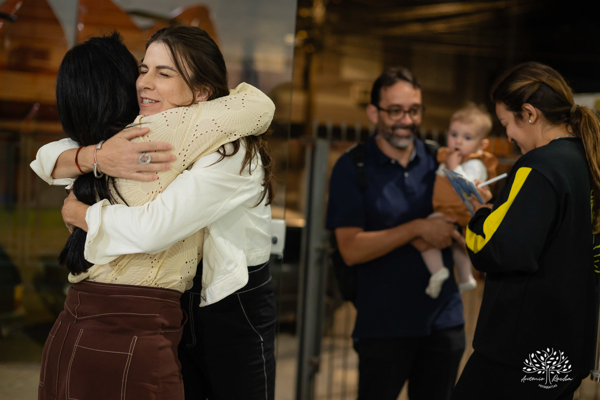 aniversário infantil - festa de 5 anos - fotografia de aniversário - fotógrafo infantil - Antonio Rocha Fotografias - festa temática Stitch - salão Tio Guigui - fotografia profissional - show da aniversariante - alegria das crianças - torre - Pelotas 