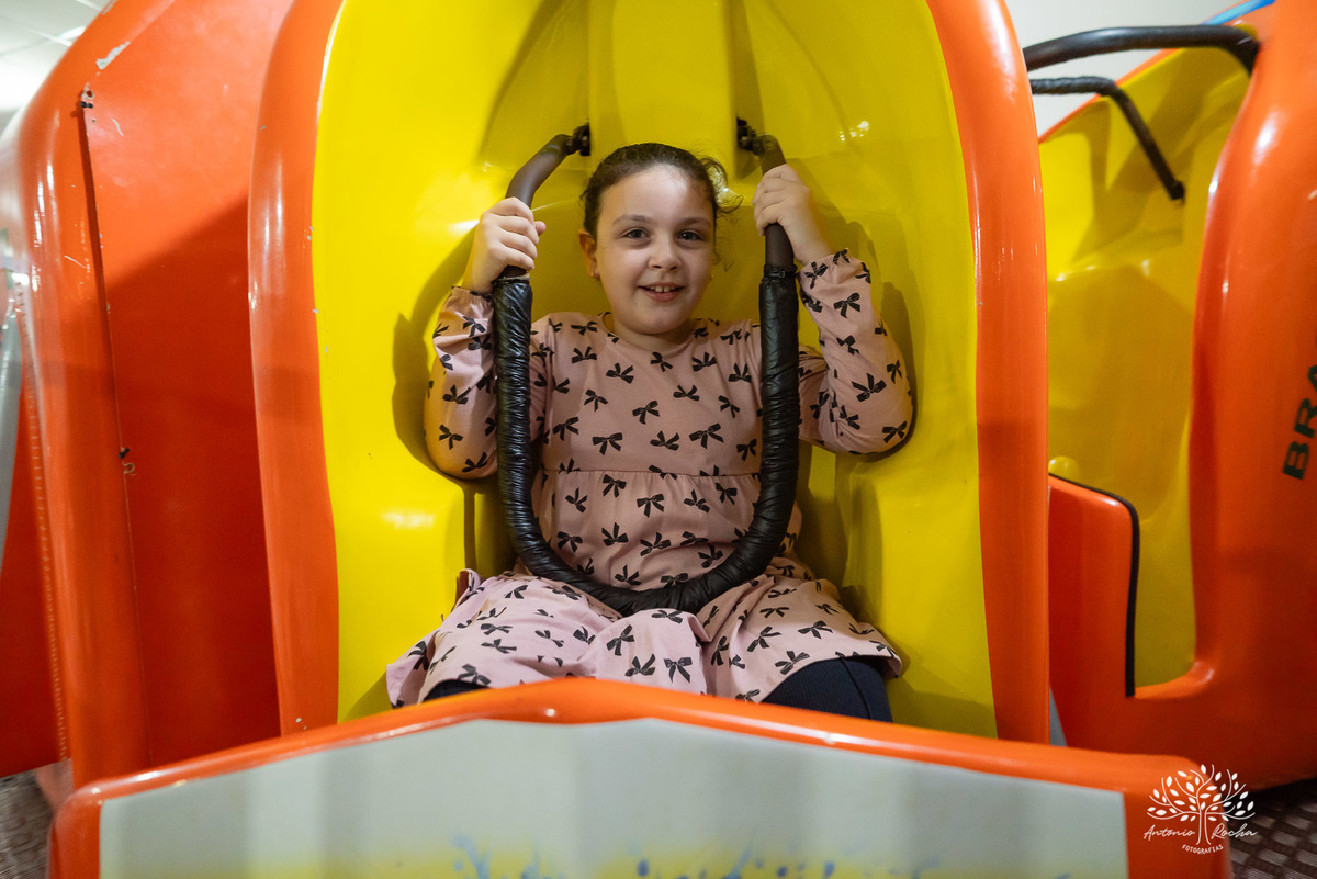 aniversário infantil - festa de 5 anos - fotografia de aniversário - fotógrafo infantil - Antonio Rocha Fotografias - festa temática Stitch - salão Tio Guigui - fotografia profissional - show da aniversariante - alegria das crianças - torre - Pelotas 