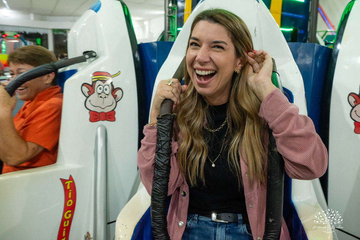 aniversário infantil - festa de 5 anos - fotografia de aniversário - fotógrafo infantil - Antonio Rocha Fotografias - festa temática Stitch - salão Tio Guigui - fotografia profissional - show da aniversariante - alegria das crianças - torre - Pelotas 