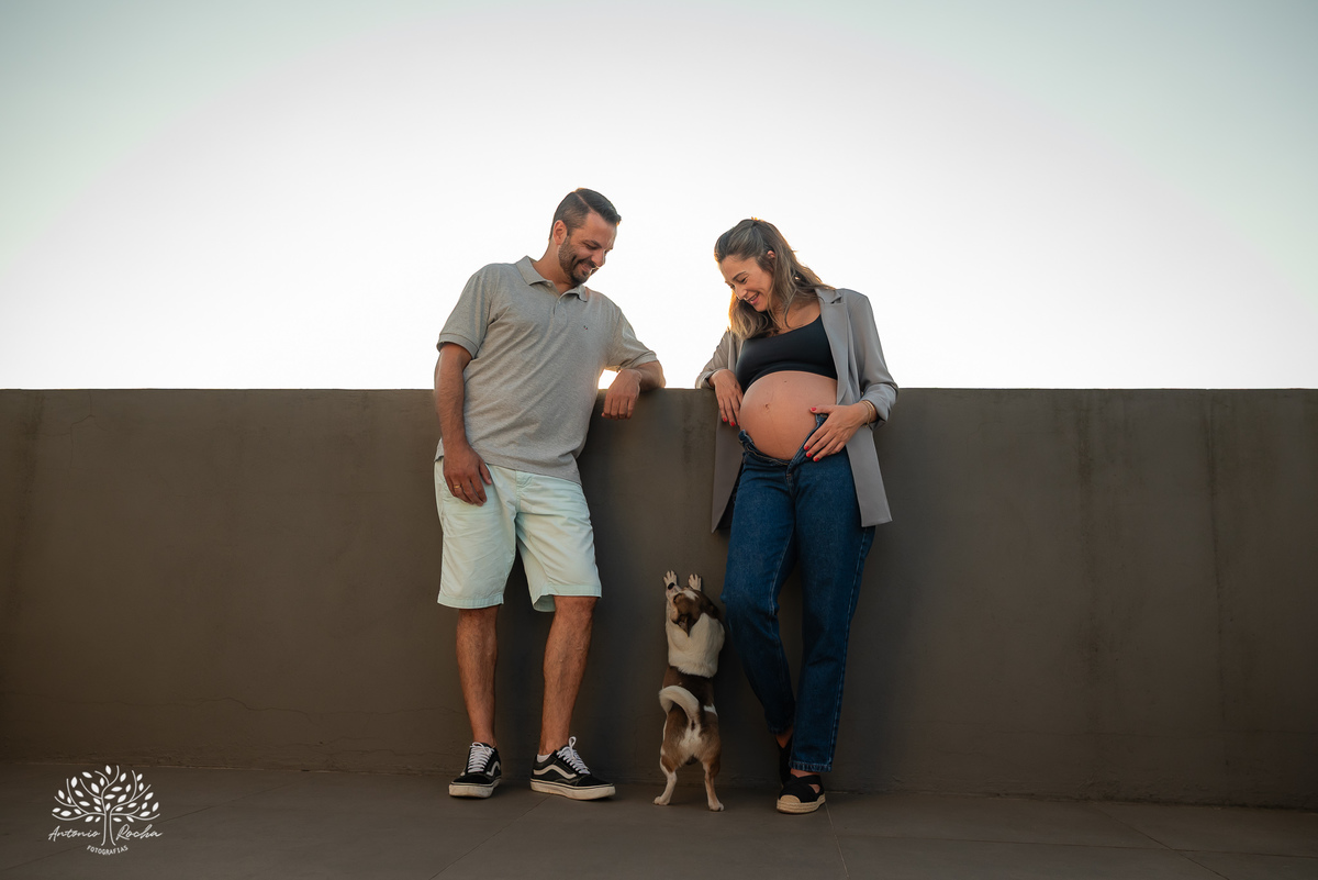 ensaio gestante - fotografia de gestante - espera do bebê - ensaio em casa - fotografia afetiva - fotógrafo de família - ensaio lifestyle - amor em família - ensaio com pets - gestante em casa - ensaio intimista - Pelotas - Antonio Rocha Fotografias