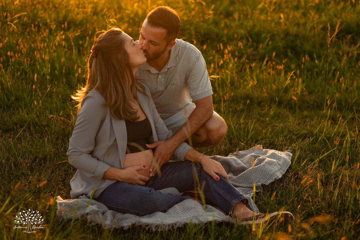 ensaio gestante - fotografia de gestante - espera do bebê - ensaio em casa - fotografia afetiva - fotógrafo de família - ensaio lifestyle - amor em família - ensaio com pets - gestante em casa - ensaio intimista - Pelotas - Antonio Rocha Fotografias