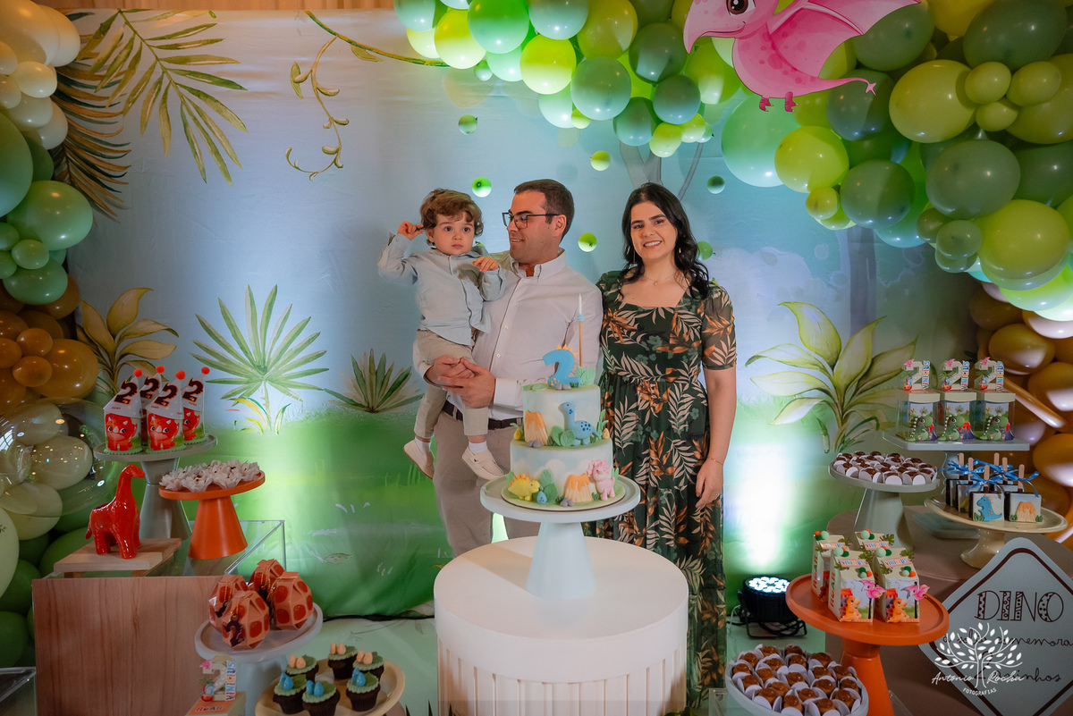aniversário infantil - festa de 2 anos - fotografia de aniversário infantil - fotógrafo de eventos - Antonio Rocha Fotografias - tema dinossauros - ensaio de aniversário - Quinta Dom Manuel - LocusDecore - Lavie Cerimonial - Luan Gomes Stories - Pelotas