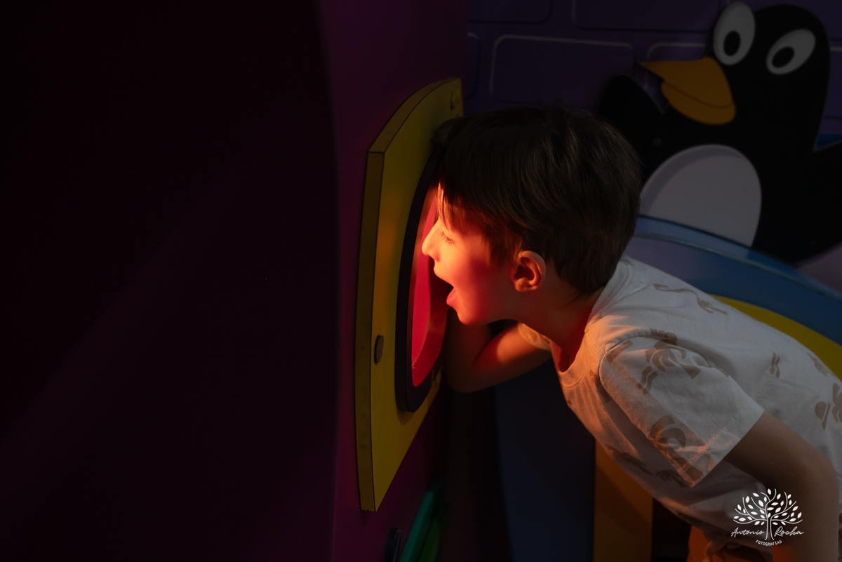 Lavínia 7 anos - festa infantil - Hello Kitty - fotógrafo de festas - Cliff Kids - Antonio Rocha Fotografias - fotografia infantil - fotos com confete - aniversário da Lavínia - fotos de crianças - festa com playground - fotógrafo de família - Pelotas