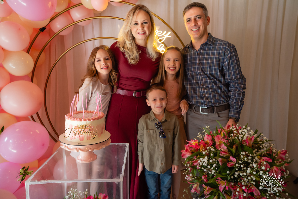 Domingo de sol - festa infantil - irmãs Betina e Martina – Alejandro Kids - parabéns animado - balão surpresa - família reunida - fotografia de infância - conexão verdadeira – Pelotas – Quinta Dom Manuel - fotógrafos de festas