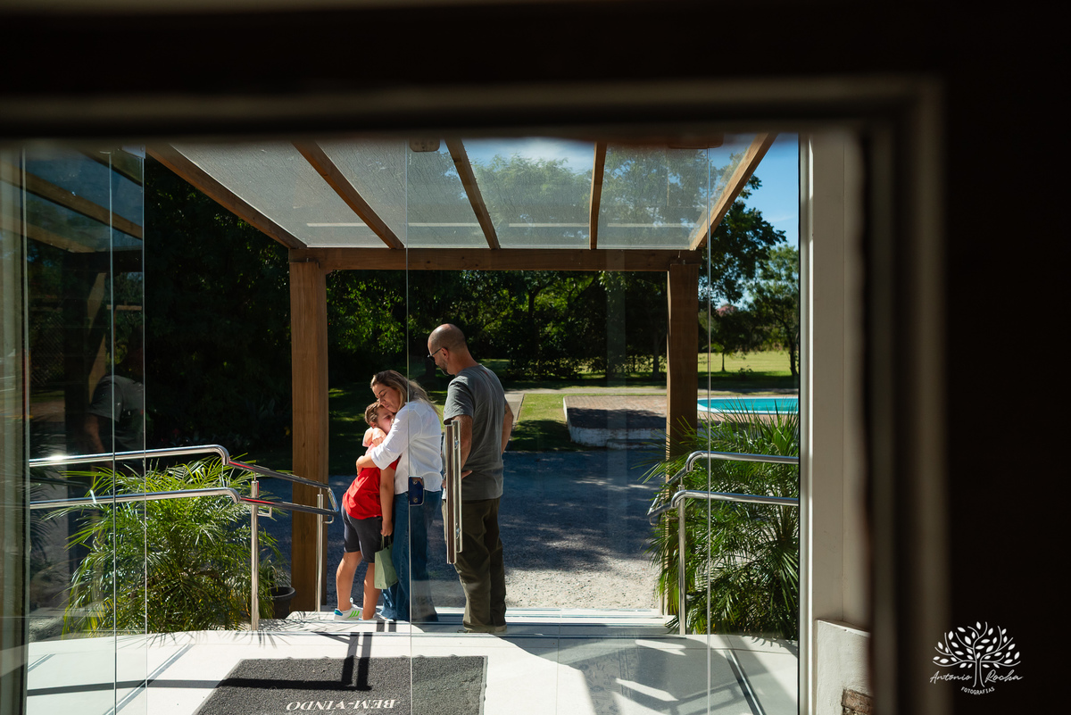 Domingo de sol - festa infantil - irmãs Betina e Martina – Alejandro Kids - parabéns animado - balão surpresa - família reunida - fotografia de infância - conexão verdadeira – Pelotas – Quinta Dom Manuel - fotógrafos de festas