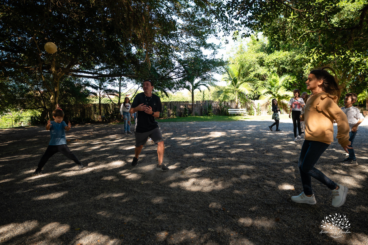 Domingo de sol - festa infantil - irmãs Betina e Martina – Alejandro Kids - parabéns animado - balão surpresa - família reunida - fotografia de infância - conexão verdadeira – Pelotas – Quinta Dom Manuel - fotógrafos de festas
