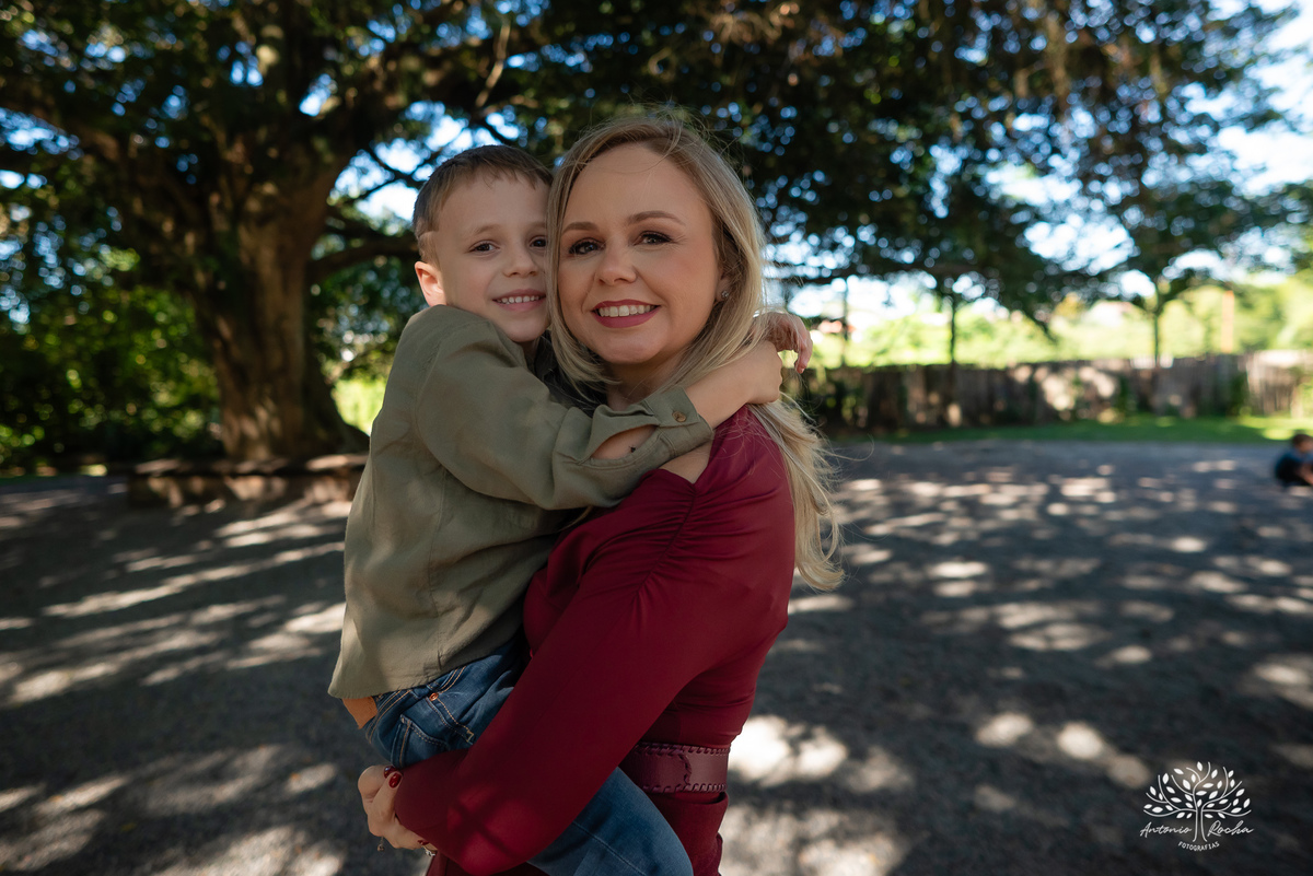 Domingo de sol - festa infantil - irmãs Betina e Martina – Alejandro Kids - parabéns animado - balão surpresa - família reunida - fotografia de infância - conexão verdadeira – Pelotas – Quinta Dom Manuel - fotógrafos de festas