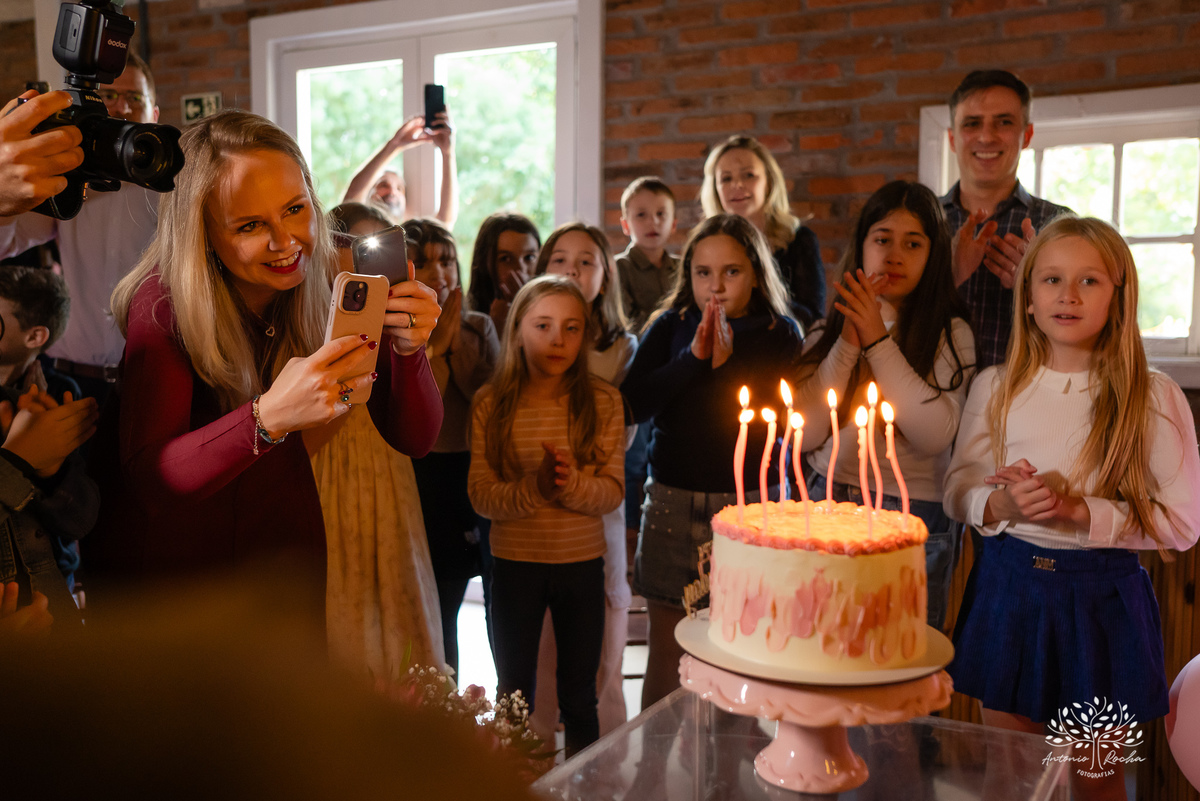 Domingo de sol - festa infantil - irmãs Betina e Martina – Alejandro Kids - parabéns animado - balão surpresa - família reunida - fotografia de infância - conexão verdadeira – Pelotas – Quinta Dom Manuel - fotógrafos de festas