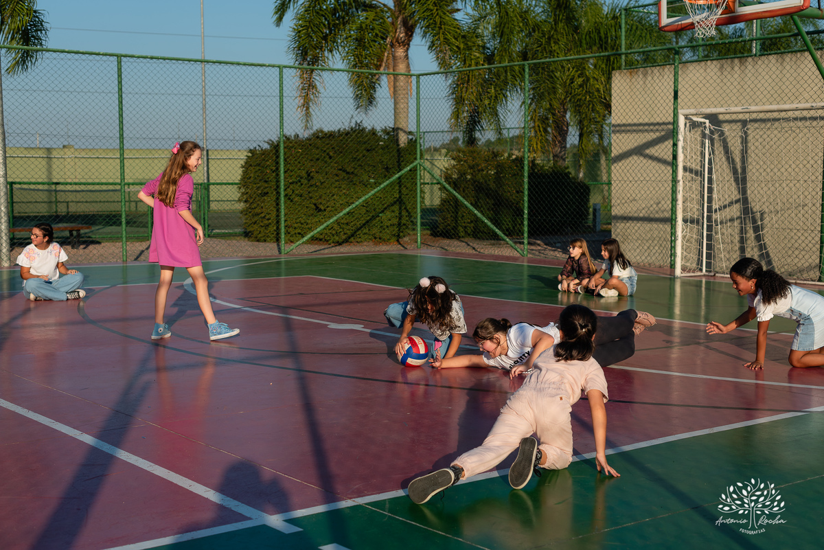 aniversário infantil - fotografia de festa - Antonio Rocha Fotografias - recreação infantil – pedescalco_recreacao - festa no condomínio - Lagos de São Gonçalo - parabéns animado - fotógrafo de aniversários - fotografia espontânea - Pelotas