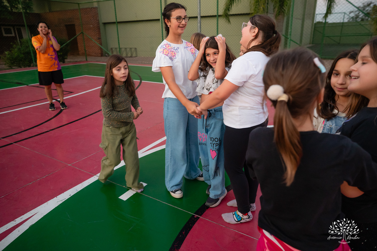 aniversário infantil - fotografia de festa - Antonio Rocha Fotografias - recreação infantil – pedescalco_recreacao - festa no condomínio - Lagos de São Gonçalo - parabéns animado - fotógrafo de aniversários - fotografia espontânea - Pelotas