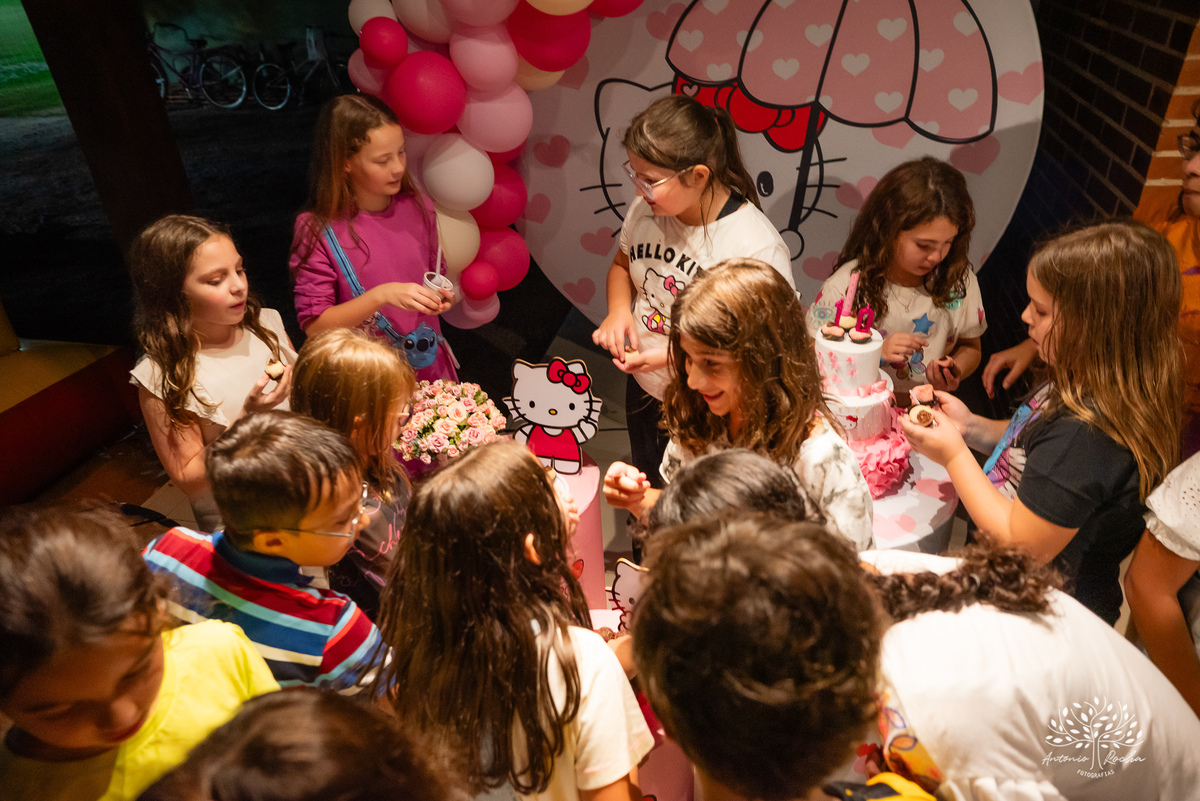 aniversário infantil - fotografia de festa - Antonio Rocha Fotografias - recreação infantil – pedescalco_recreacao - festa no condomínio - Lagos de São Gonçalo - parabéns animado - fotógrafo de aniversários - fotografia espontânea - Pelotas