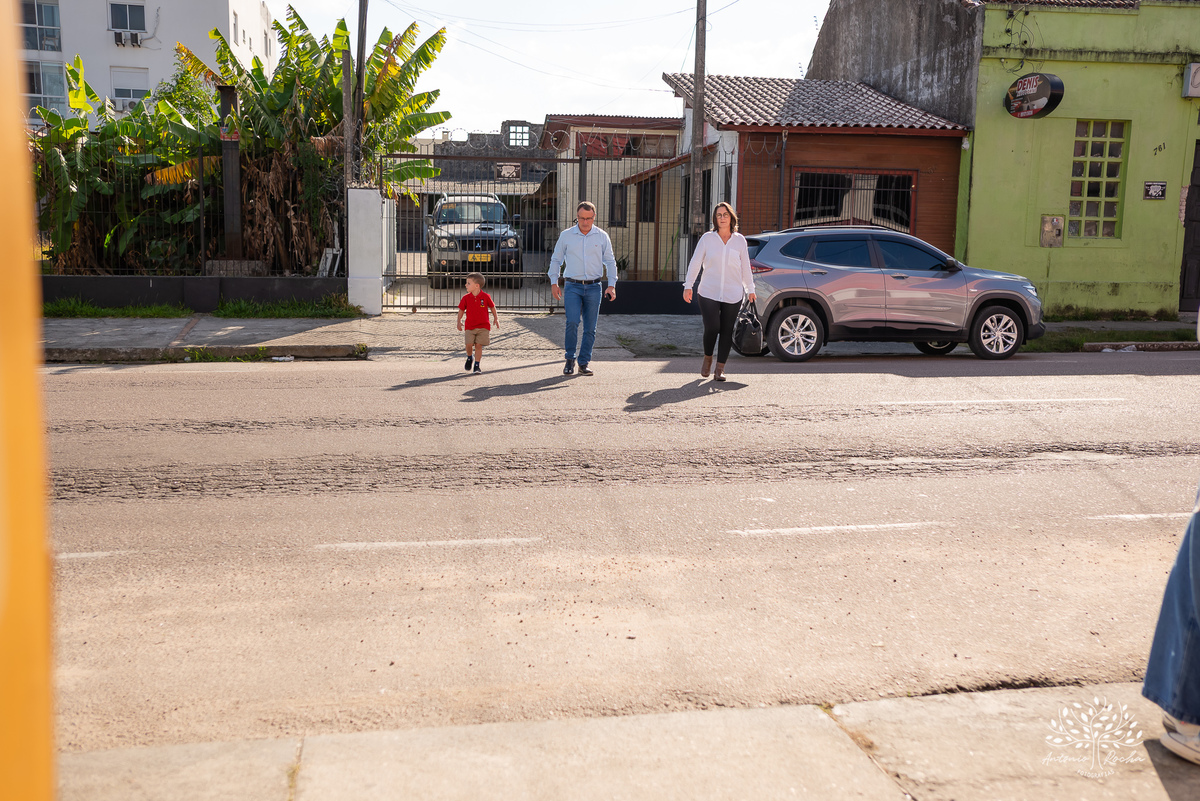 Vicente - aniversário infantil - 4 anos - festa de criança - fotografia infantil - memórias da infância - tombo legal - touro mecânico - fotografia de aniversário - família - fotos espontâneas - Antonio Rocha Fotografias - Cliff Kids - Pelotas