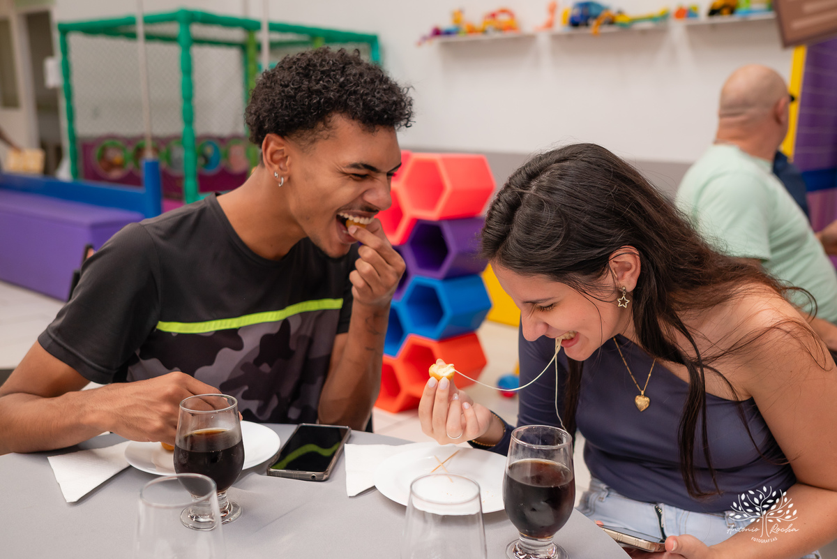 Vicente - aniversário infantil - 4 anos - festa de criança - fotografia infantil - memórias da infância - tombo legal - touro mecânico - fotografia de aniversário - família - fotos espontâneas - Antonio Rocha Fotografias - Cliff Kids - Pelotas