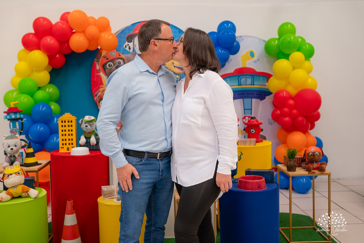 Vicente - aniversário infantil - 4 anos - festa de criança - fotografia infantil - memórias da infância - tombo legal - touro mecânico - fotografia de aniversário - família - fotos espontâneas - Antonio Rocha Fotografias - Cliff Kids - Pelotas