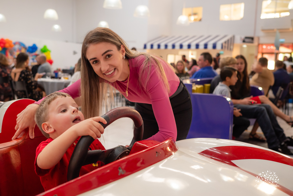 Vicente - aniversário infantil - 4 anos - festa de criança - fotografia infantil - memórias da infância - tombo legal - touro mecânico - fotografia de aniversário - família - fotos espontâneas - Antonio Rocha Fotografias - Cliff Kids - Pelotas