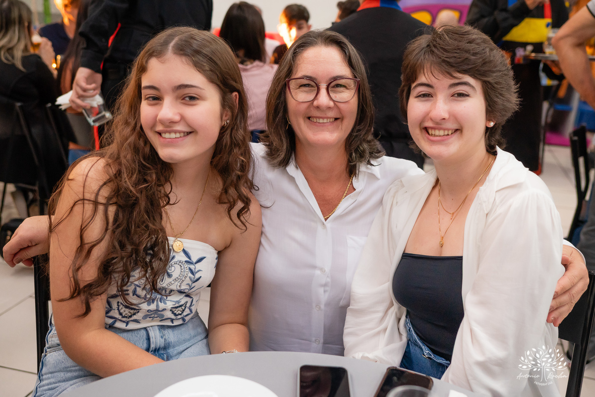 Vicente - aniversário infantil - 4 anos - festa de criança - fotografia infantil - memórias da infância - tombo legal - touro mecânico - fotografia de aniversário - família - fotos espontâneas - Antonio Rocha Fotografias - Cliff Kids - Pelotas