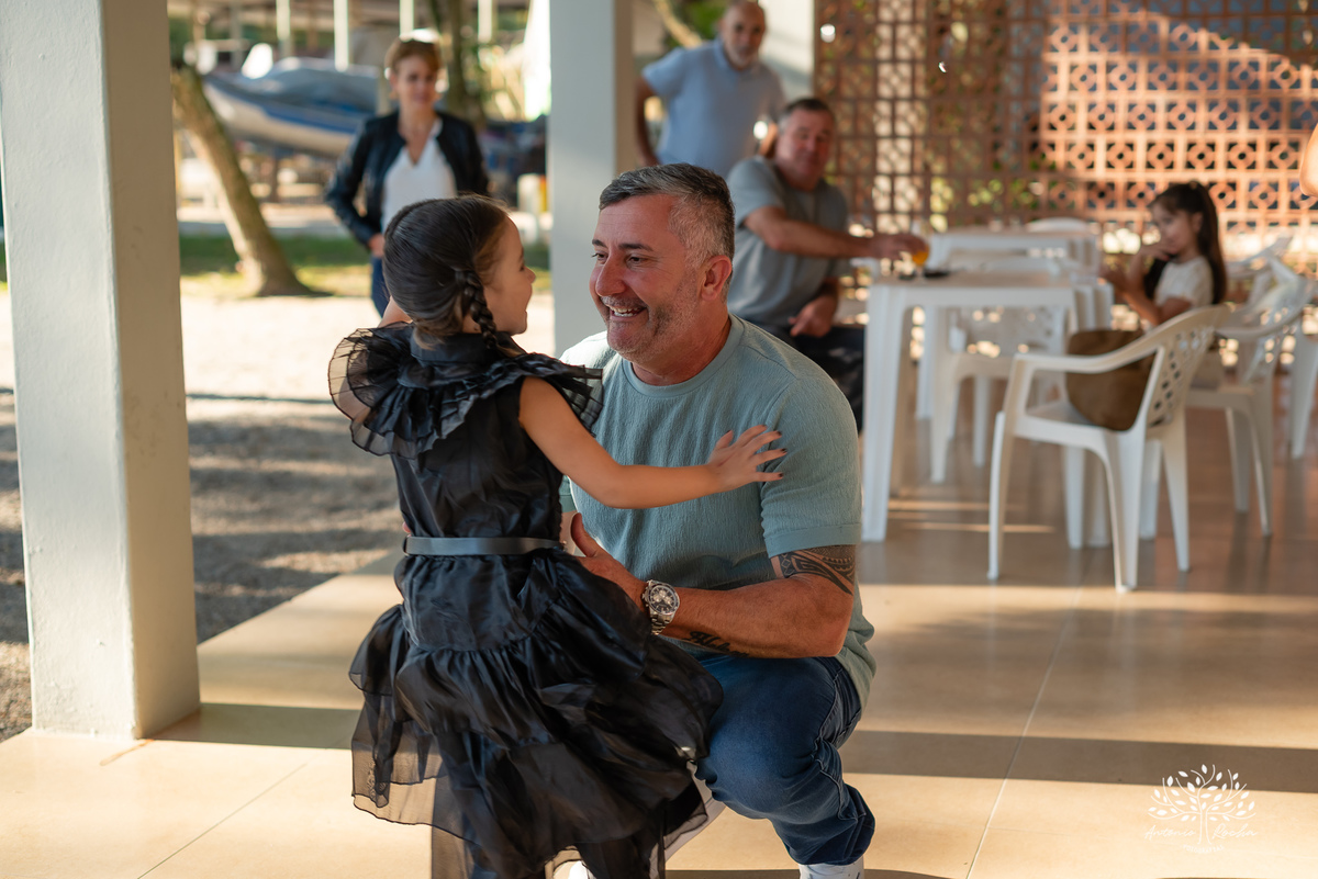aniversário infantil - fotografia de festa - Vandinha - Clube Caça e Pesca - fotografia infantil - tobogã - festa ao ar livre - fotografia espontânea - aniversário 4 anos - fotos criativas - fotógrafo Antonio Rocha - festa com crianças – Pelotas