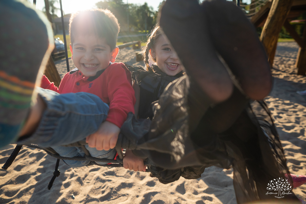 aniversário infantil - fotografia de festa - Vandinha - Clube Caça e Pesca - fotografia infantil - tobogã - festa ao ar livre - fotografia espontânea - aniversário 4 anos - fotos criativas - fotógrafo Antonio Rocha - festa com crianças – Pelotas