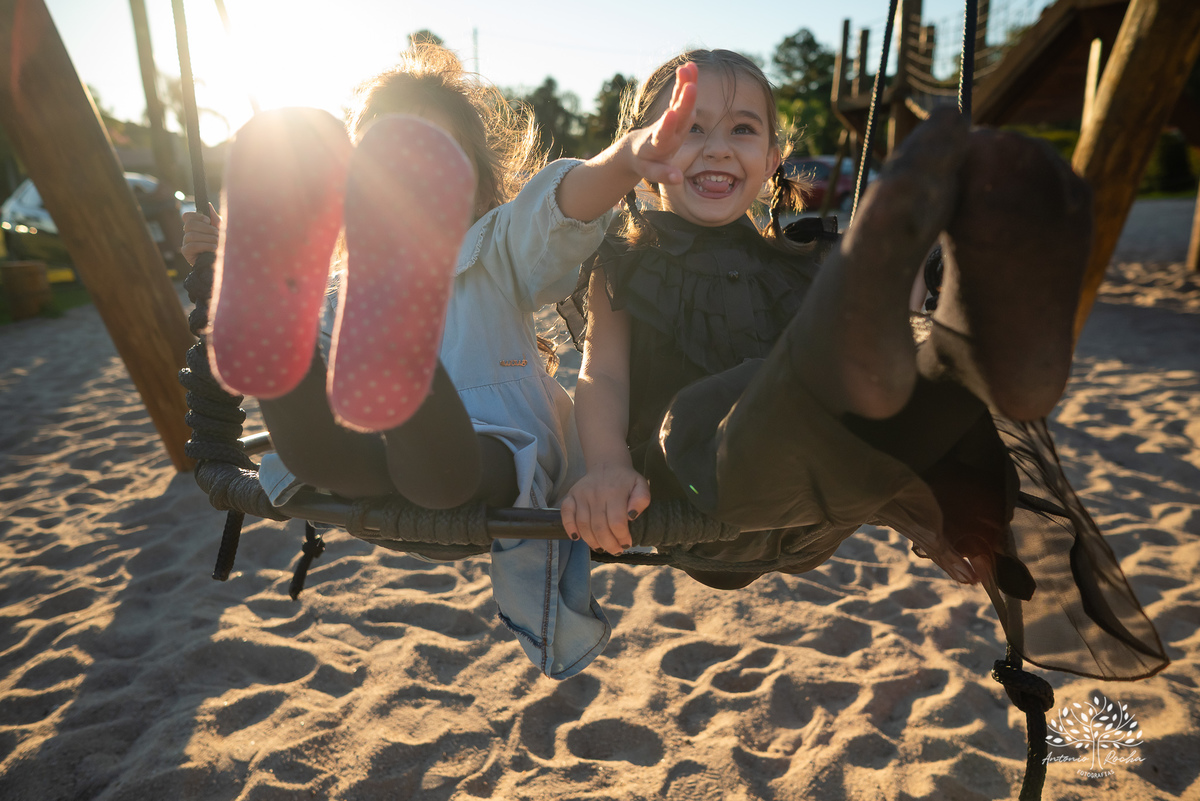 aniversário infantil - fotografia de festa - Vandinha - Clube Caça e Pesca - fotografia infantil - tobogã - festa ao ar livre - fotografia espontânea - aniversário 4 anos - fotos criativas - fotógrafo Antonio Rocha - festa com crianças – Pelotas
