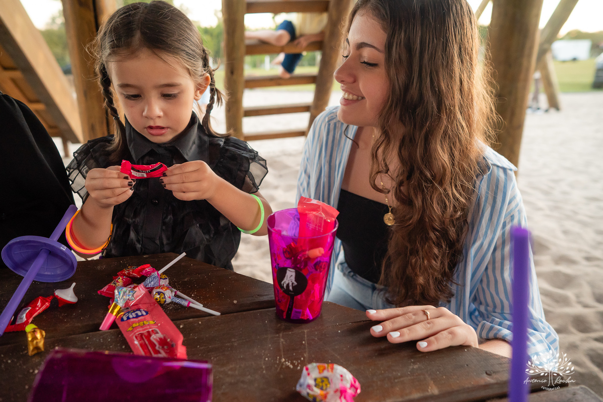 aniversário infantil - fotografia de festa - Vandinha - Clube Caça e Pesca - fotografia infantil - tobogã - festa ao ar livre - fotografia espontânea - aniversário 4 anos - fotos criativas - fotógrafo Antonio Rocha - festa com crianças – Pelotas
