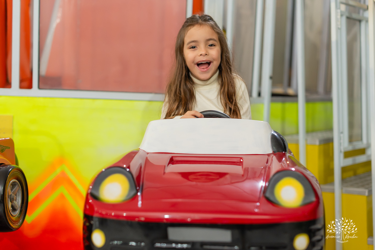 festa infantil - fotografia infantil - aniversário Frozen - irmãs gêmeas - festa temática - fotografia de festa - Pelotas - princesas Frozen – Tio Guigui - fotografia espontânea - fotografia de aniversário – Show do Parabéns - Antonio Rocha Fotografias