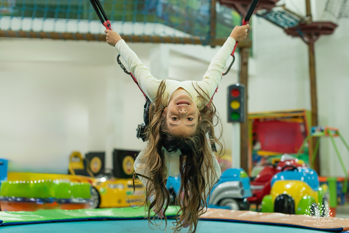 festa infantil - fotografia infantil - aniversário Frozen - irmãs gêmeas - festa temática - fotografia de festa - Pelotas - princesas Frozen – Tio Guigui - fotografia espontânea - fotografia de aniversário – Show do Parabéns - Antonio Rocha Fotografias