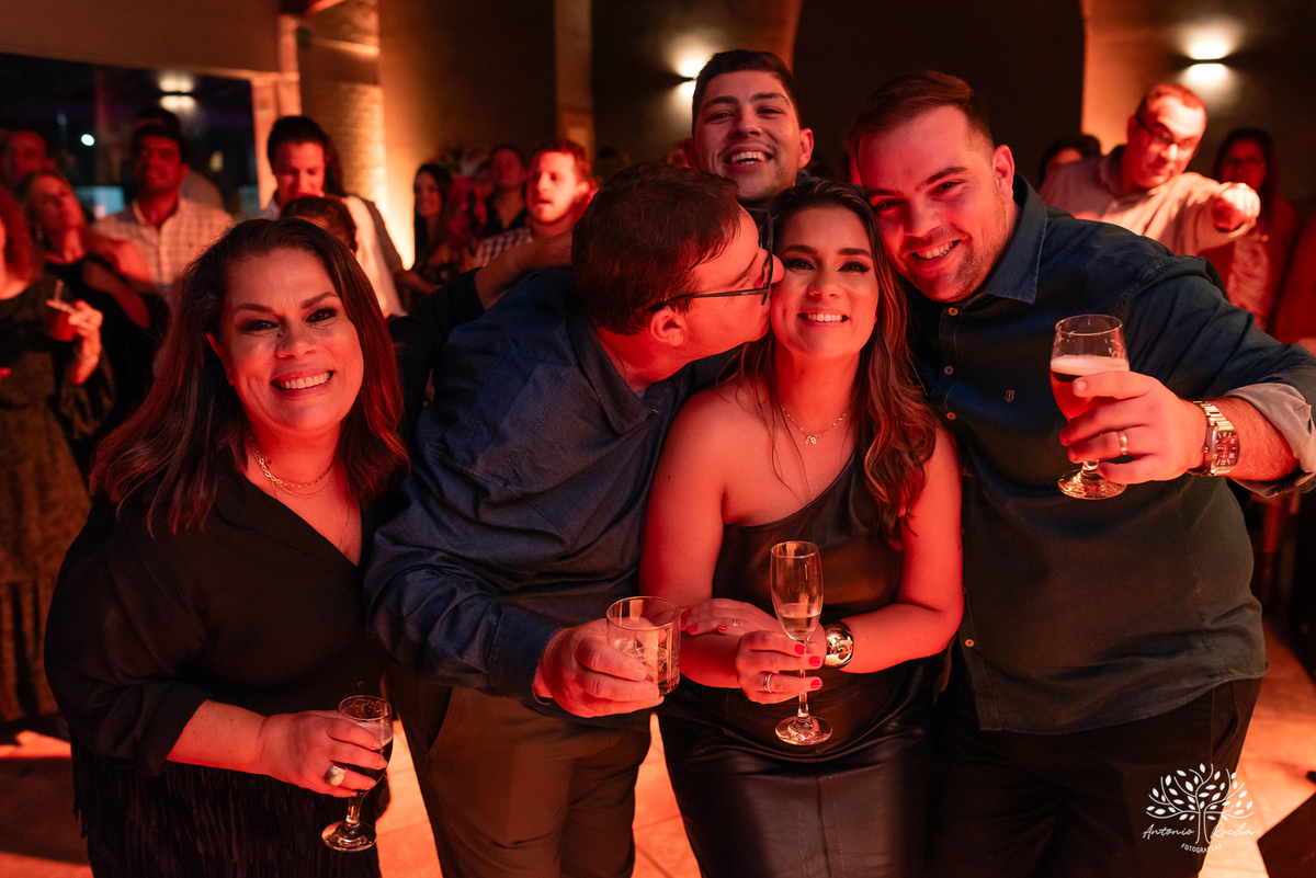 quarentou-40-anos - aniversário-40-anos - fotografia-de-eventos - fotógrafo-em-pelotas - antonio-rocha-fotografias - decoração-de-festa - cerimonial - buffet- música-ao-vivo - noite-inesquecível – os saraivas – tayefabio – lucianoortiz - dunas clube