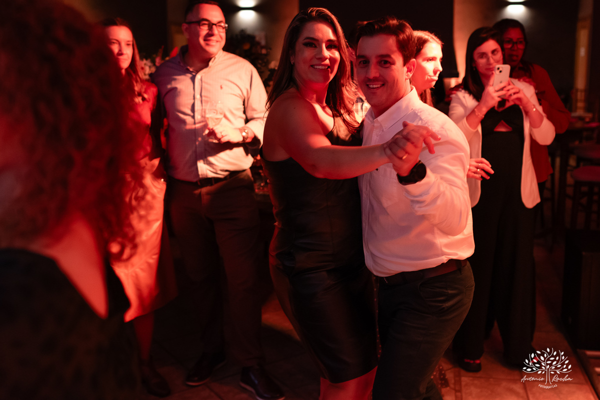 quarentou-40-anos - aniversário-40-anos - fotografia-de-eventos - fotógrafo-em-pelotas - antonio-rocha-fotografias - decoração-de-festa - cerimonial - buffet- música-ao-vivo - noite-inesquecível – os saraivas – tayefabio – lucianoortiz - dunas clube