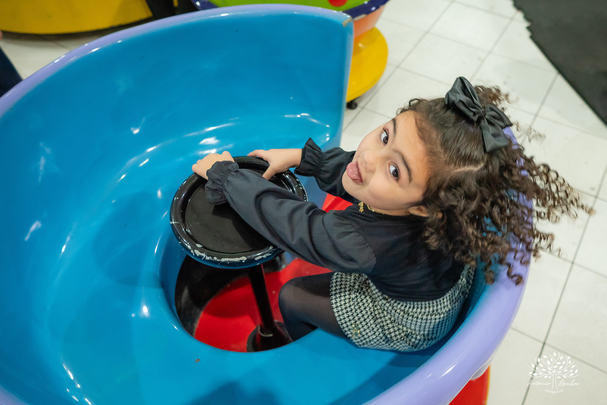 fotografo da familia – Pelotas - família-fabiola-e-andré – isadora-e-martina – Tio Guigui - stitch