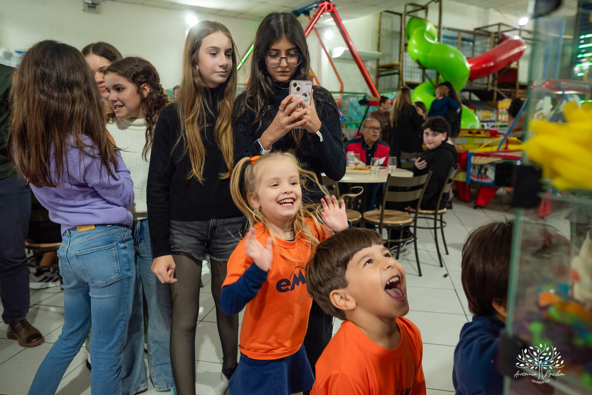 fotografo da familia – Pelotas - família-fabiola-e-andré – isadora-e-martina – Tio Guigui - stitch