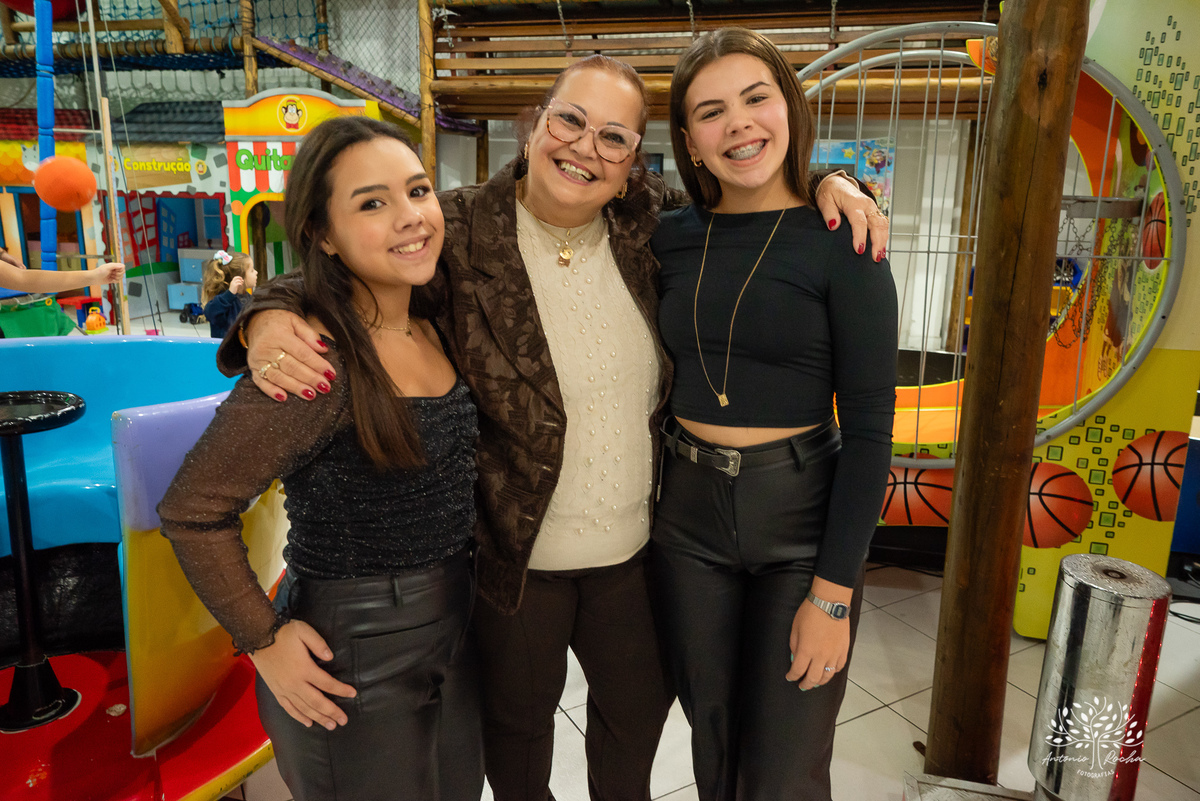 fotografo da familia – Pelotas - família-fabiola-e-andré – isadora-e-martina – Tio Guigui - stitch