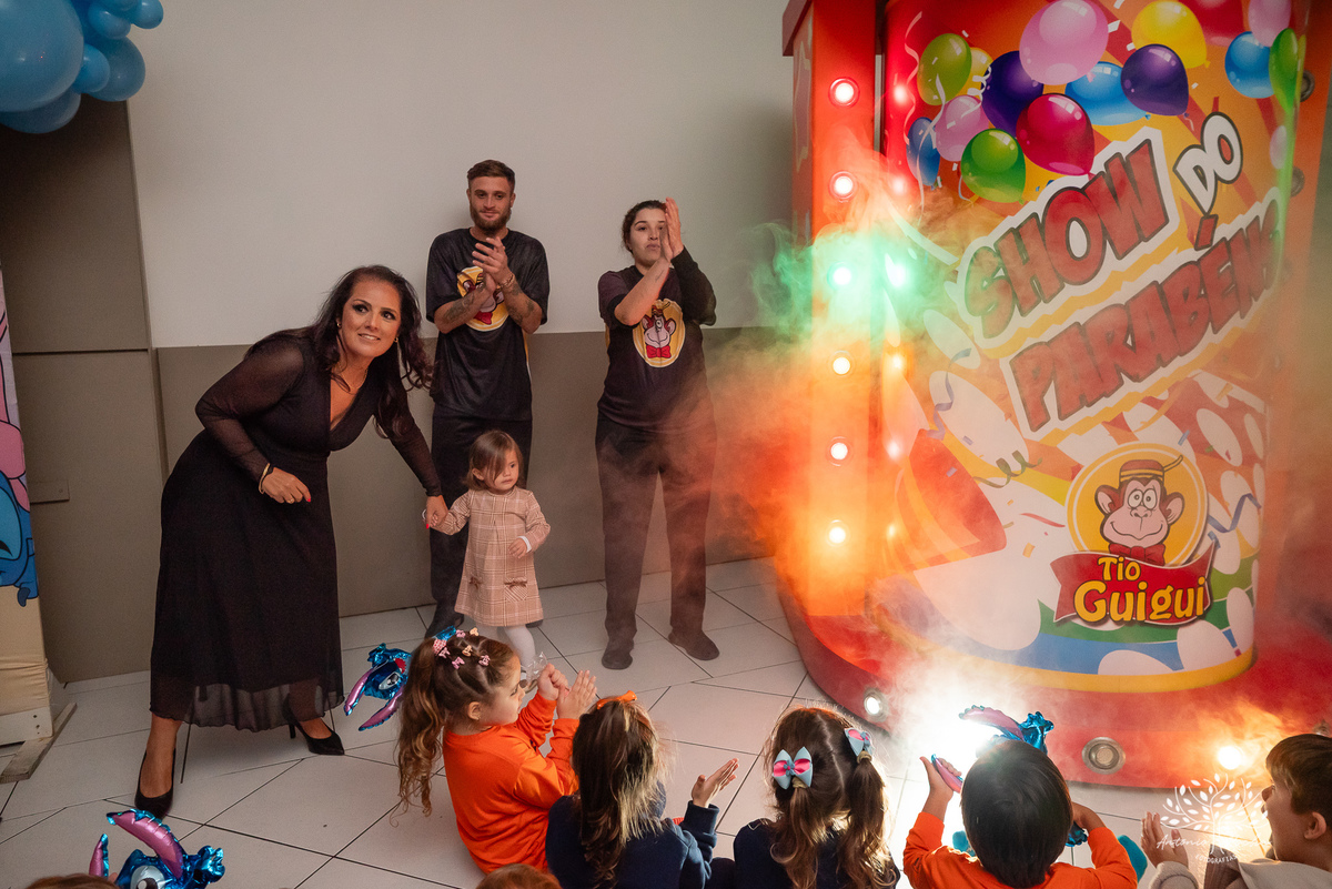 fotografo da familia – Pelotas - família-fabiola-e-andré – isadora-e-martina – Tio Guigui - stitch