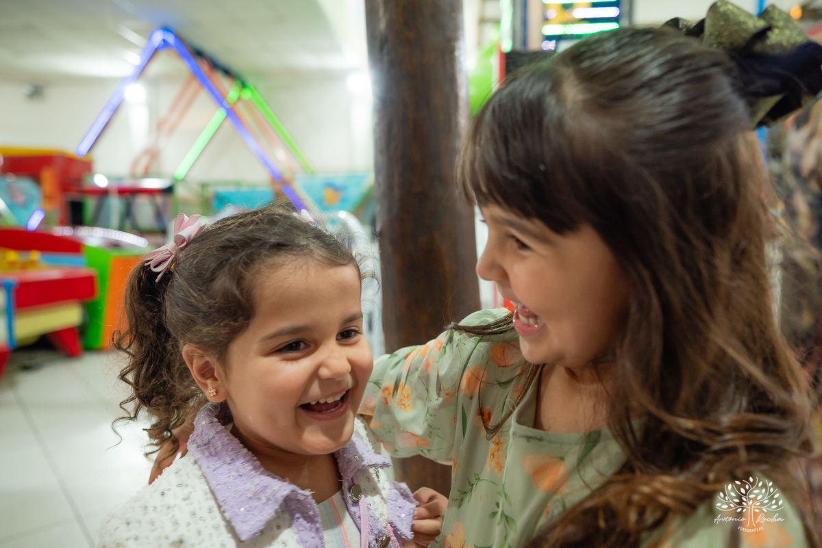 aniversário infantil - 5 anos - fotografia infantil - tema princesas - fotógrafo de crianças - fotógrafo de aniversários - Antonio Rocha Fotografias - festa encantada - fotografia profissional - fotografia criativa – tio Guigui – Pelotas - Renata