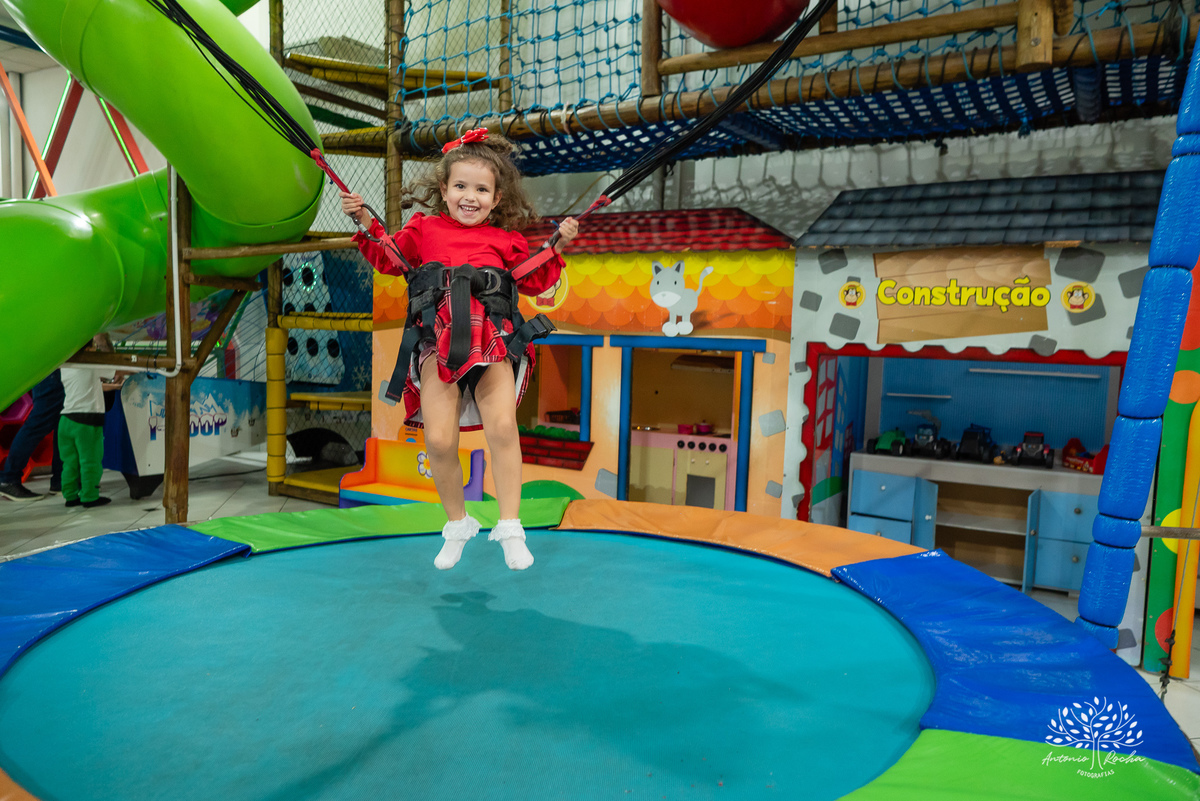 aniversário infantil - 5 anos - fotografia infantil - tema princesas - fotógrafo de crianças - fotógrafo de aniversários - Antonio Rocha Fotografias - festa encantada - fotografia profissional - fotografia criativa – tio Guigui – Pelotas - Renata