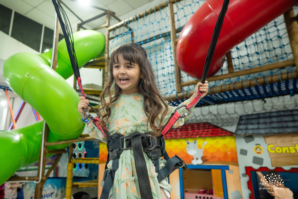 aniversário infantil - 5 anos - fotografia infantil - tema princesas - fotógrafo de crianças - fotógrafo de aniversários - Antonio Rocha Fotografias - festa encantada - fotografia profissional - fotografia criativa – tio Guigui – Pelotas - Renata