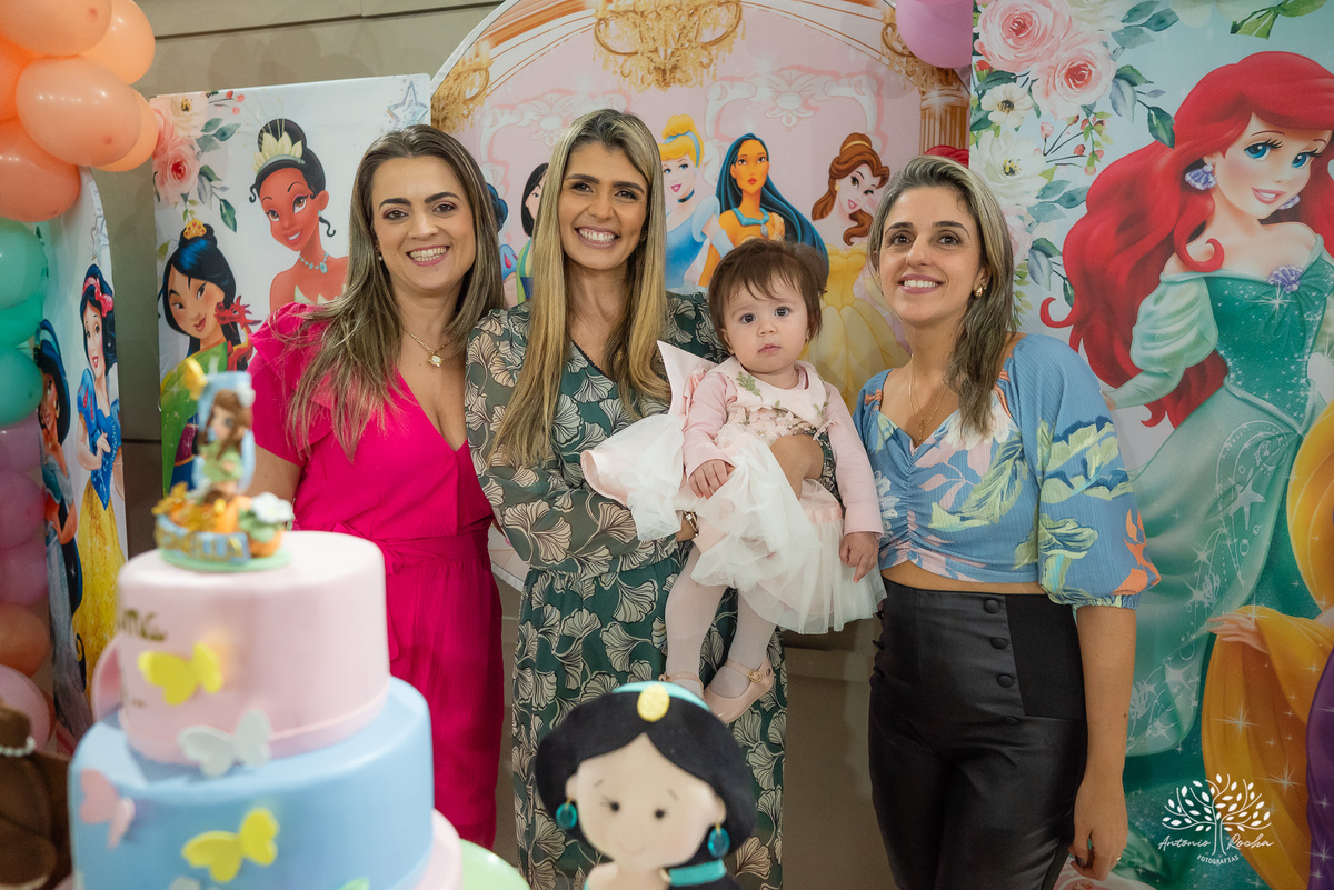 aniversário infantil - 5 anos - fotografia infantil - tema princesas - fotógrafo de crianças - fotógrafo de aniversários - Antonio Rocha Fotografias - festa encantada - fotografia profissional - fotografia criativa – tio Guigui – Pelotas - Renata