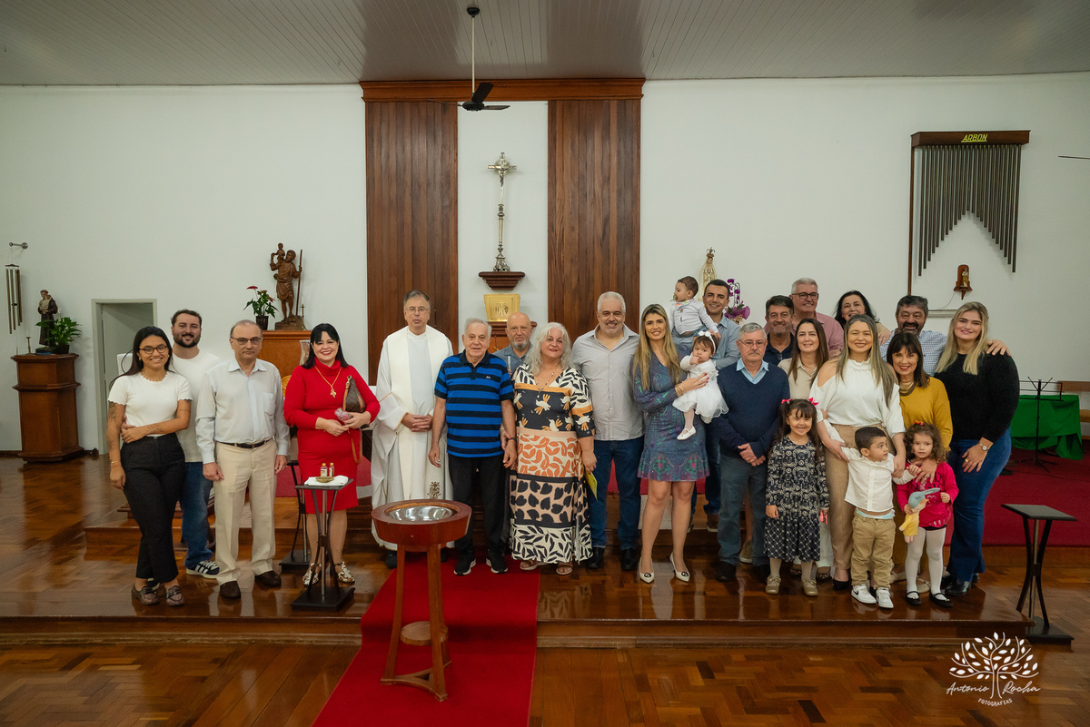 batizado infantil - cerimônia religiosa - celebração de batismo - fotógrafo de batizado - fotografia infantil - fotografia de batismo - Galeto Justini - igreja católica - batizado em família - Antonio Rocha Fotografias - Pelotas - batismo com recepção