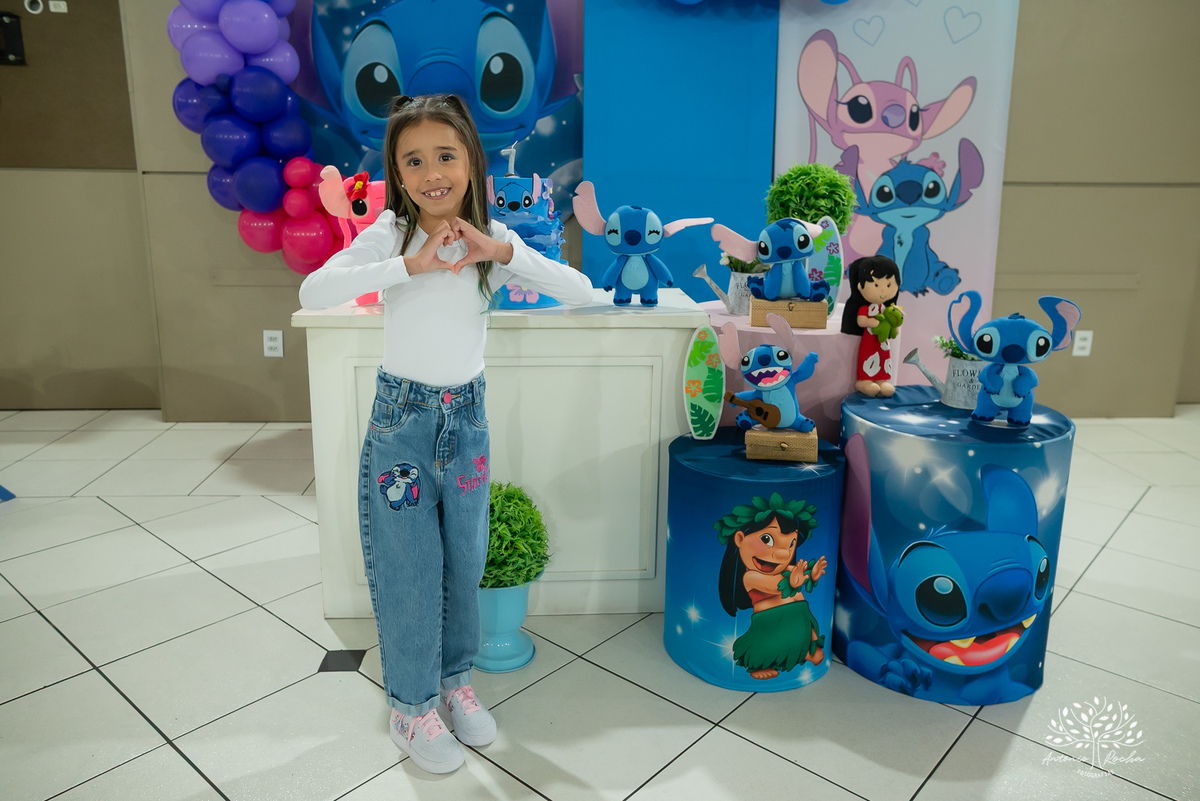 fotografia infantil - aniversário infantil - festa temática Stitch - lembranças de infância - fotógrafo de festas - Antonio Rocha Fotografias - ensaio infantil - alegria das crianças – Pelotas - ensaio com família - Tio Guigui – Festa de Criança