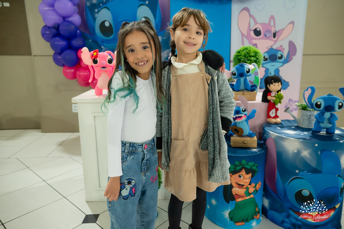fotografia infantil - aniversário infantil - festa temática Stitch - lembranças de infância - fotógrafo de festas - Antonio Rocha Fotografias - ensaio infantil - alegria das crianças – Pelotas - ensaio com família - Tio Guigui – Festa de Criança