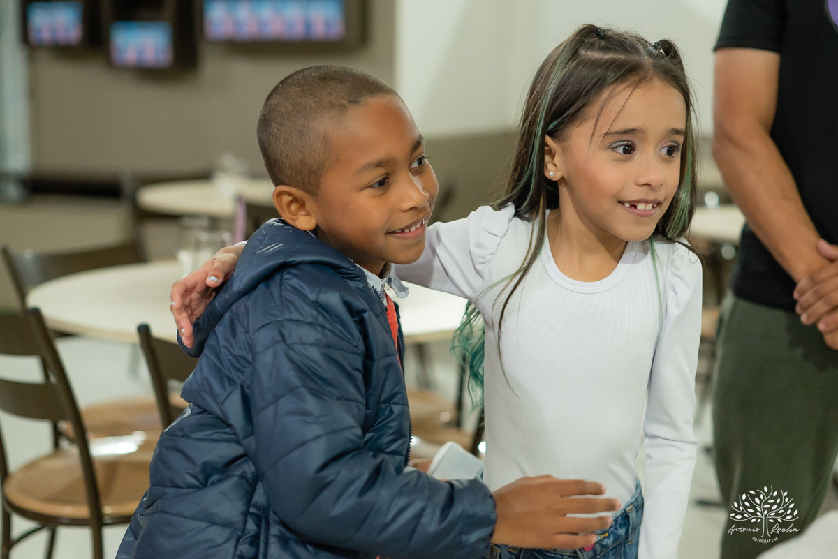fotografia infantil - aniversário infantil - festa temática Stitch - lembranças de infância - fotógrafo de festas - Antonio Rocha Fotografias - ensaio infantil - alegria das crianças – Pelotas - ensaio com família - Tio Guigui – Festa de Criança