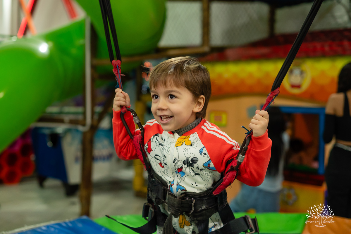 fotografia infantil - aniversário infantil - festa temática Stitch - lembranças de infância - fotógrafo de festas - Antonio Rocha Fotografias - ensaio infantil - alegria das crianças – Pelotas - ensaio com família - Tio Guigui – Festa de Criança