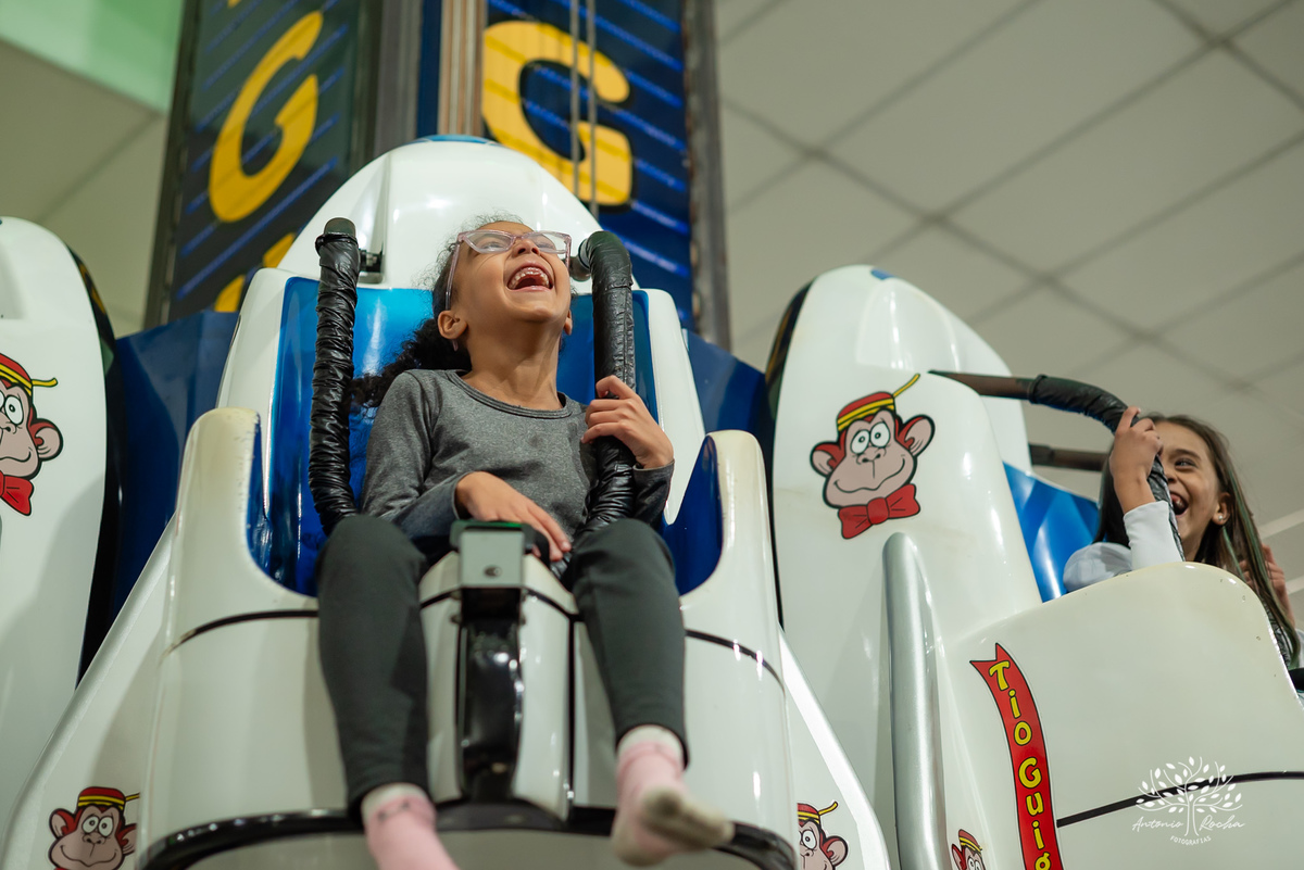 fotografia infantil - aniversário infantil - festa temática Stitch - lembranças de infância - fotógrafo de festas - Antonio Rocha Fotografias - ensaio infantil - alegria das crianças – Pelotas - ensaio com família - Tio Guigui – Festa de Criança