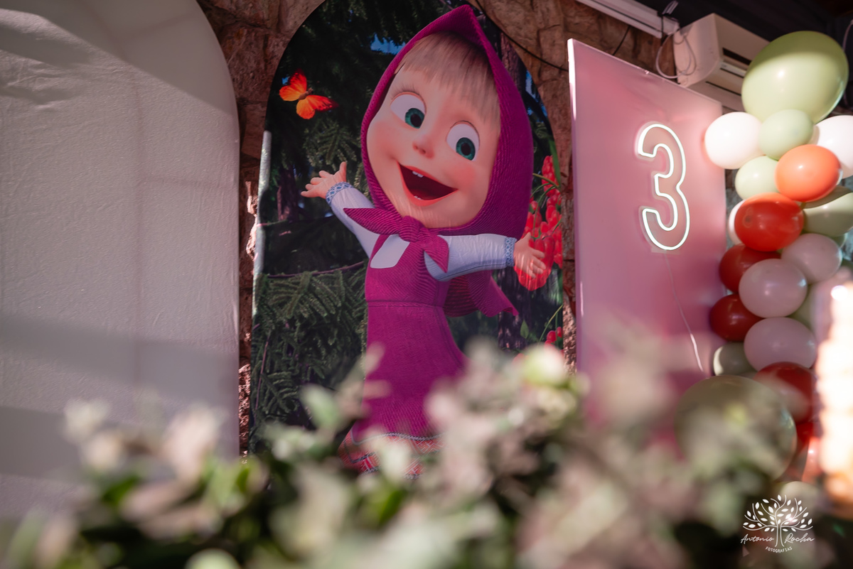 festa infantil - Masha e o Urso - cama elástica - tobogã - maquiagem artística - festa no condomínio - com crianças - brincadeiras infantis - festa temática - registro fotográfico - fotografia de festa infantil – Pelotas - Antonio Rocha Fotografias