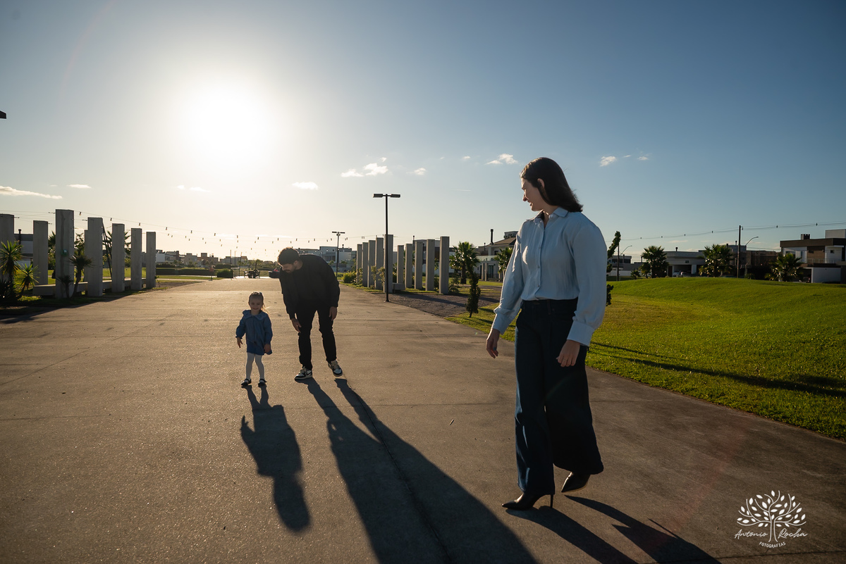 festa infantil - Masha e o Urso - cama elástica - tobogã - maquiagem artística - festa no condomínio - com crianças - brincadeiras infantis - festa temática - registro fotográfico - fotografia de festa infantil – Pelotas - Antonio Rocha Fotografias