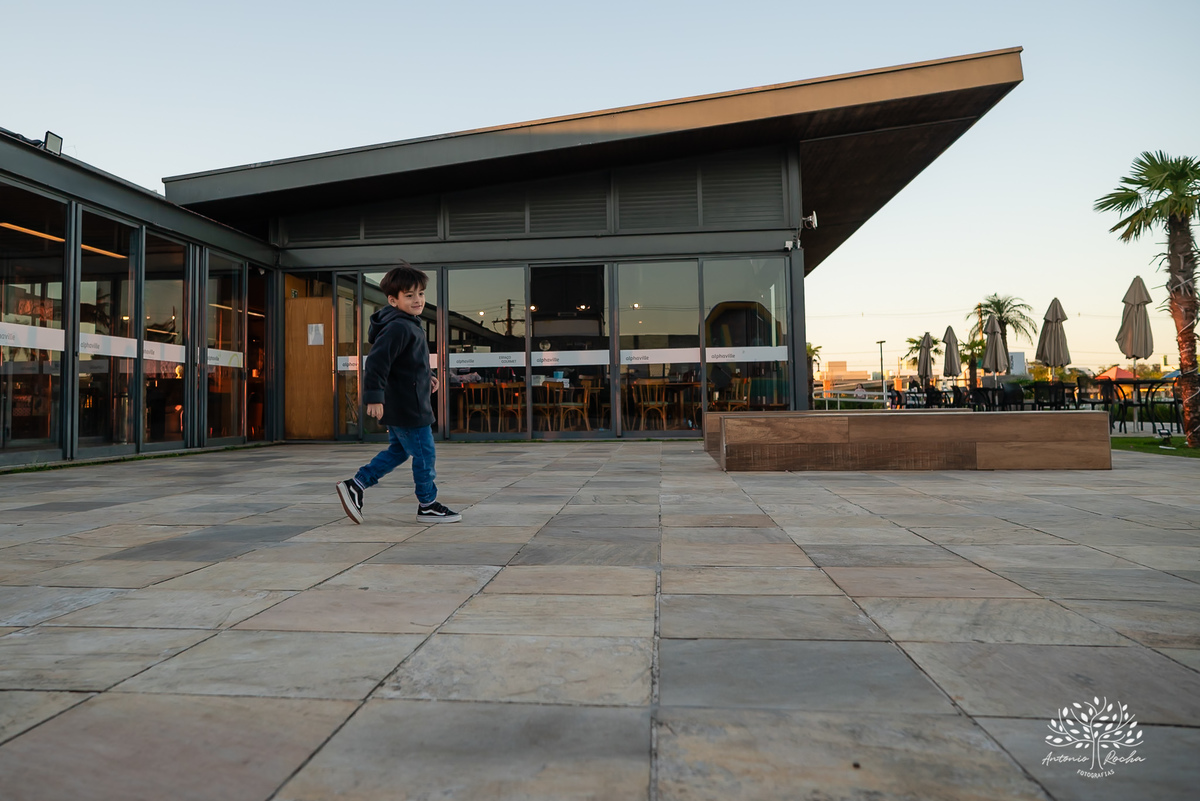 festa infantil - Masha e o Urso - cama elástica - tobogã - maquiagem artística - festa no condomínio - com crianças - brincadeiras infantis - festa temática - registro fotográfico - fotografia de festa infantil – Pelotas - Antonio Rocha Fotografias