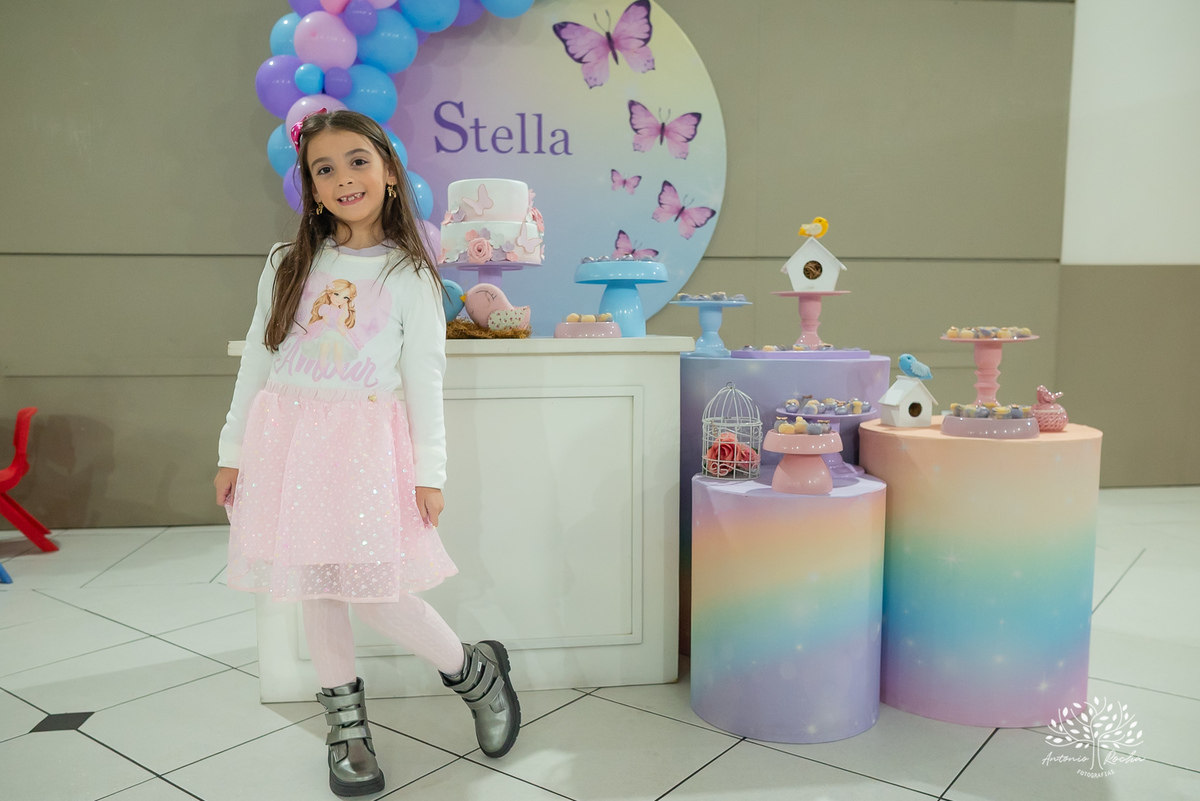 aniversário infantil - fotografia de aniversário - fotógrafa de crianças - fotos espontâneas - fotógrafo profissional - Antonio Rocha Fotografias - festa infantil alegre - aniversário com amigos - fotografia documental – tio Guigui - Pelotas - borboletas